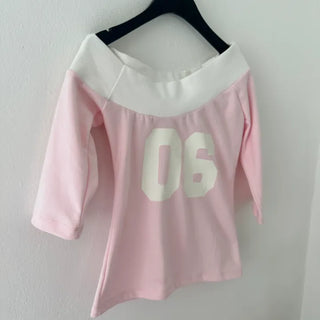 Color-block asymmetrical off-shoulder number three-quarter sleeve T-shirt