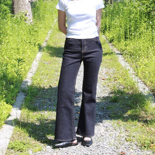 Square straight semi-bootcut pants