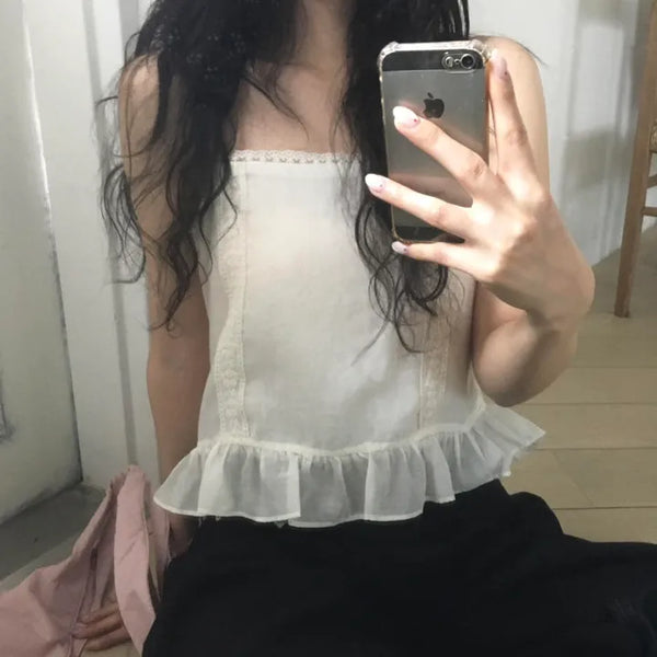 Lace sleeveless blouse