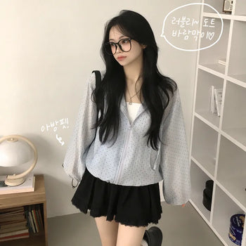 Cute oversized fit, small dot kitsch hoodie, frill drawstring, oversized loose fit, a must-have for the rainy season, thin and cool windbreaker summer jumper