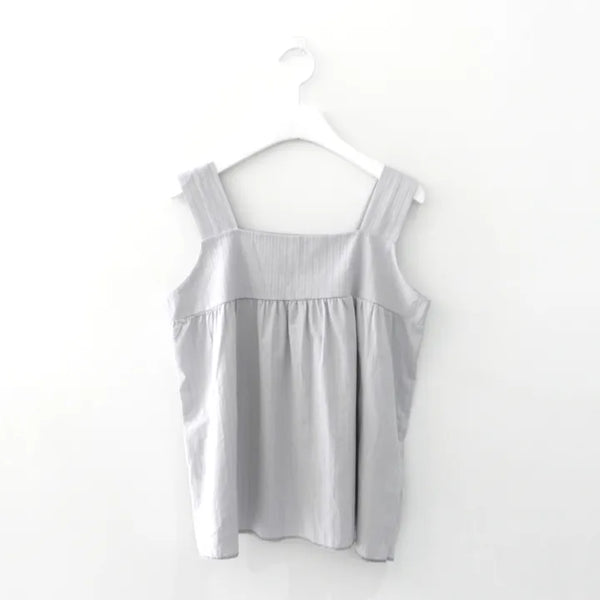 sleeveless blouse