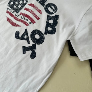 Memory Heart Flag Short Sleeve Tee