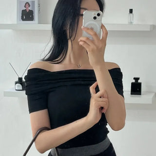 Drape short-sleeve off-shoulder T-shirt