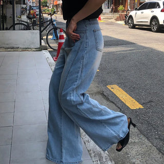 This is women's side-line long wide denim