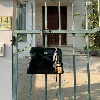 Two-buckle layered big bag