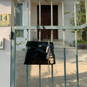 Two-buckle layered big bag