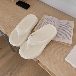 Soft jelly flip-flops
