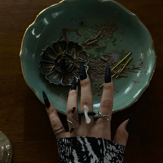 Black Ring Set