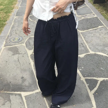 Button ruffle pants