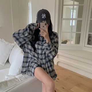 Soft back slit check shirt
