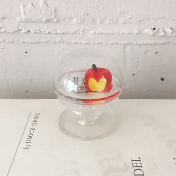 Heart-shaped bite-sized apple transparent hemisphere Smart Talk