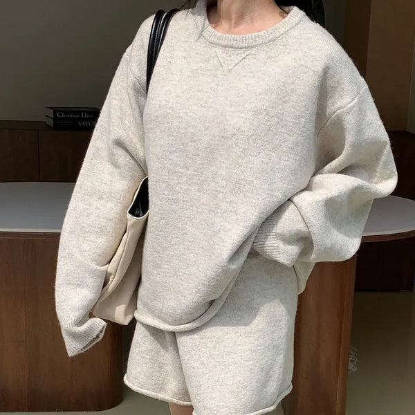 Warming knit + shorts set