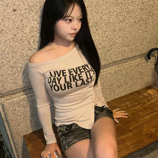 Side Snap Lettering Off-Shoulder T-shirt