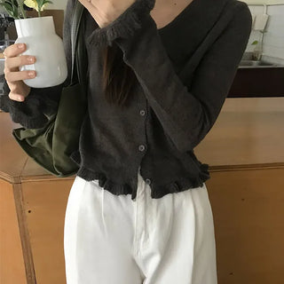 Knitter Frill Collar Cardigan