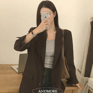 Timeless, daily boxy oversized blazer jacket to wear year after year
