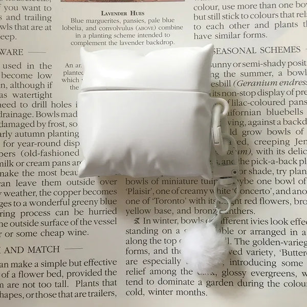 Pomformi White Cushion Keyring Set Silicone AirPods Case