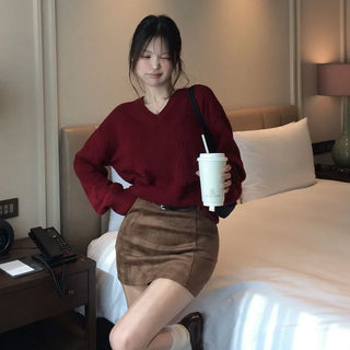 Madel Punched V-Neck Loose Fit Knit [55% Wool]