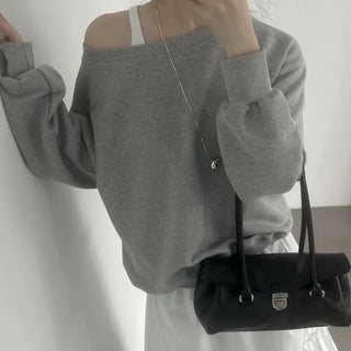 long-sleeved off-shoulder sweatshirt