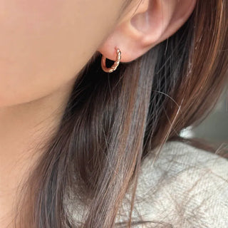 Half Twist Plain Mini One-Touch Ring Silver Earrings