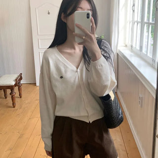 Italian Cotton Pendant V-neck Knit Cardigan