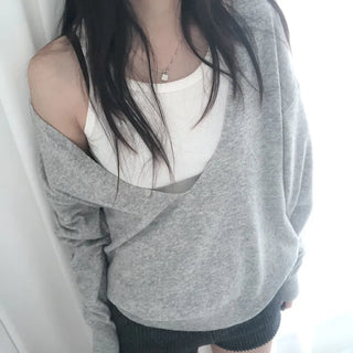 wool deep V knit  / Wool deep V knit