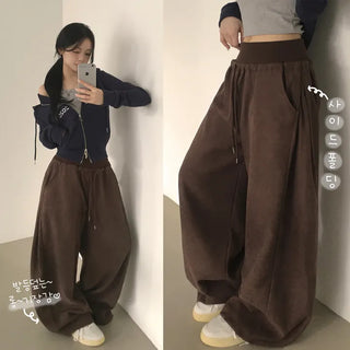 Hip volume boost with side pintuck lines, Corduroy high-waisted ribbed side pintuck folding fine ribbed long wide pants