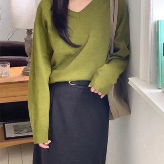 Loose Fit Olive V-Neck Knit
