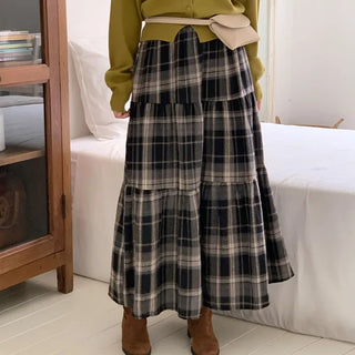 Fleece-lined Flare Check Tiered Long Skirt