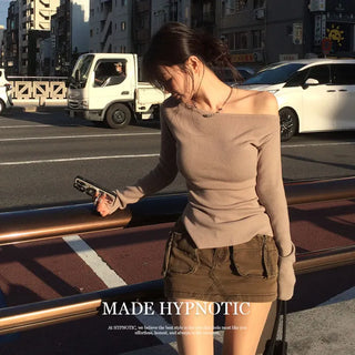 [MADE: In-house Production] Sensual Asymmetrical Off-shoulder Knit