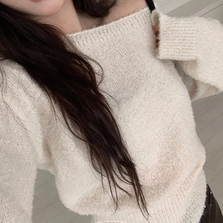Riri Slim One Off-Shoulder Boucle Knit