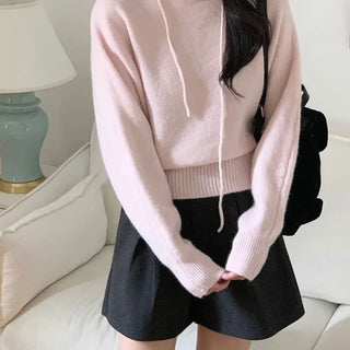 Delicate Fit Boat Neck Ribbon Tie Knit