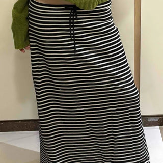 Minimal Stripe H-Line Maxi Skirt