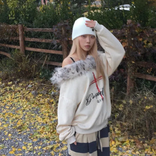 Raccoon cross sweatshirt