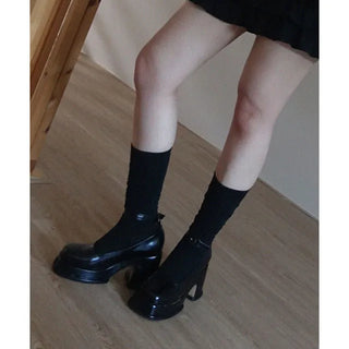 Retro Platform Pumps Heels
