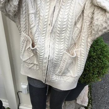 Wool Cable Knit Zip-up