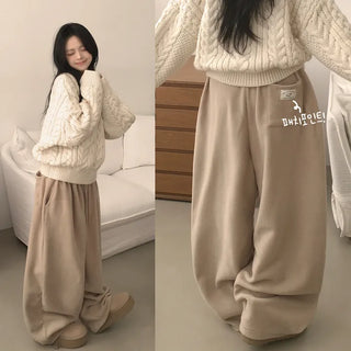 Perfect lower body coverage, Bebe Sherpa Fleece Elastic Waist Hip Pocket Patch Pintuck Drawstring Loose Wide Training Long Pants