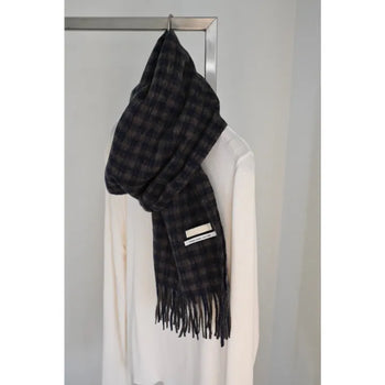 Checked wool scarf