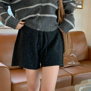 Formit Wool A-Line Elastic Knit Shorts