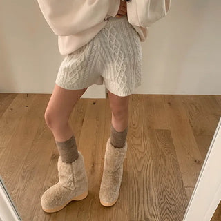 Cable knit shorts