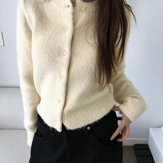 Special Feature/Warm* Kongkong Round Cardigan