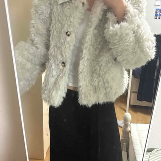 Point Button Fur Crop Jacket