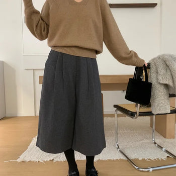 Bermuda Wool Pants
