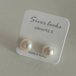 Natural Freshwater Pearl Stud Earrings