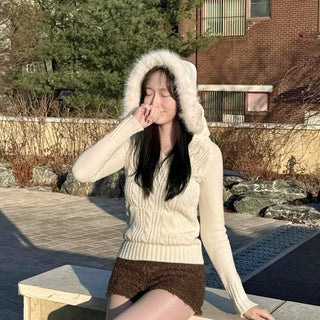 Hooded Fur Cable Knit Slim V-Neck Knit