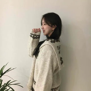 Lovely Color-Blocked Line Shawl Knit