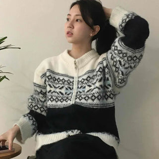 Cozy Snowflake Knit Zip-up