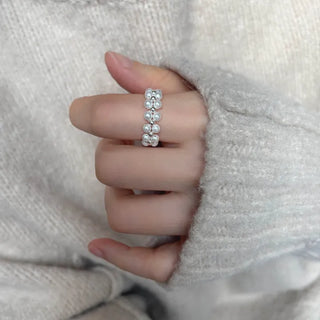 Pearl Silver Ball Layered Wide Banding Silver Ring Urethane Chain