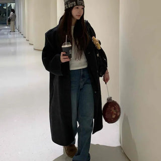 Loose-fit single-button long coat