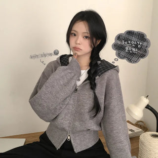 Cute oversized fit, check color block cut ribbing pendant, two-way cinched waist, delicate loose fit hooded zip-up knit cardigan