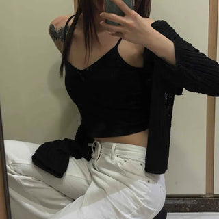 Slim V-neck Ribbon Crop Sleeveless with Built-in Cap